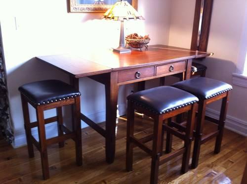 Solid Oak High Table with Four Stools