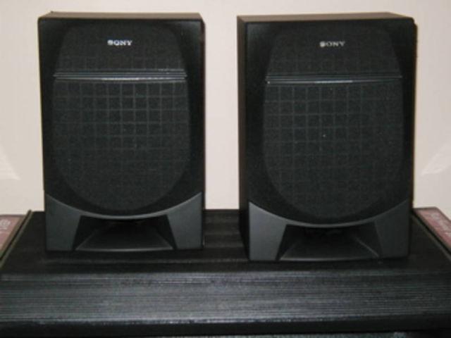*****SONY COMPACT SPEAKERS(2) WITH AM LOOP ANTENNA*****