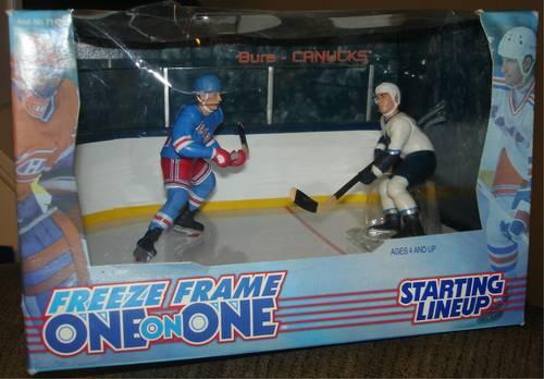 STARTING LINEUP - FREEZE FRAME - ONE ON ONE - 1998 GRETZKY / BURE