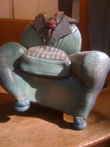 'The boss' pottery executive chair, 8 inches tall and 8 inches wide