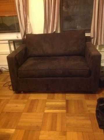 Twin pullout couch in excellent condition!
