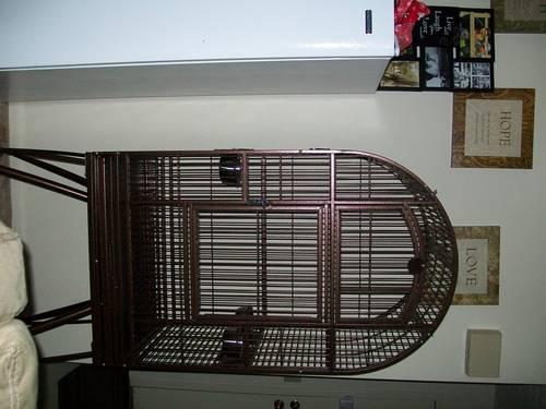 Very Nice Clean Parrot Cage