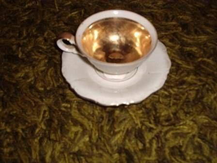 VINTAGE 1940?S CUP AND OVERSIZED SAUCER