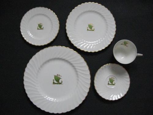 Vintage ?Viking? Syracuse China ? Settings for 6 ? Total 37 Pieces