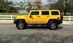 Hi everyone,
Why I really don't know this truck is great!! I will miss her!:) actually got a new truck and I got to let her go!
I treated this car with car always maintained! Oil brakes etc has brand new sears battey gold
I have for sale a 2006 hummer h3