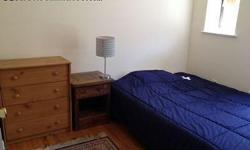 Small furnished room (90 sq/ft) is available
In a two-bedroom apartment to share with couple
Looking for professional wanting a room, out of town intern or international traveler who wishes to visit NYC for a number of months
Large closet, small dresser,