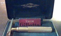 1940 Gillette tech Thick Handle Safety Razor & Case
RICHARDS RAZORS; MAKE ME AN OFFER I CAN'T REFUSE!
1940 Thick handle Gillette Tech three piece gold safety razor, uses regular double edge blades.
Gold Tech by Gillette Made in the 1940?s with the