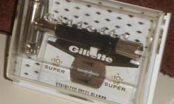 1972 Gillette Black Handle Super Speed w Case and Blades
RICHARDS RAZORS; MAKE ME AN OFFER I CAN'T REFUSE!
1972 Gillette Super Speed TTO safety razor. The razor features a black handle,
and has a date code of P1. The razor is clean, with no brassing or