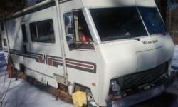 MOVING TO HAWAII WISH I COULD TAKE HIM WITH ME '82 WINNIE BRAVE 65000 MI.32' CLASS A MOTORHOME WAS PLANNING A VACATION OVER CHRISTMAS HOLIDAYS CHANGED ALL FLUIDS GOT READY TO GO SOLD MY HOME IN NY PLANS CHANGE GOTTA GO 454 chevy eng / A/T / SERVICED ALL