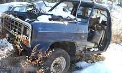 Condition: Used
Exterior color: Blue
Transmission: Manual
Fule type: Gasoline
Engine: 8
Drivetrain: 4spd
Vehicle title: Clear
DESCRIPTION:
This is a 1983 Dodge W350 Power Wagon obviously for parts,its has a 360 4bl engine that is siezed from sitting,it