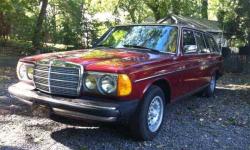 1985 Mercedes Benz 300 TD Wagon Exceptional German engineered First Class Luxury Automobile Very nice condition, interior, upholstery, carpet No cracks or warps in the dashboard, very nice woodwork Exterior, absolutely no rust, no accidents, no scratches