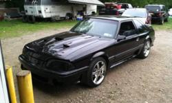 1990 ford mustang clean needs little stuff done to it runs and drive great automatic 585-766-0320