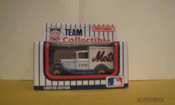 1990 New York Giants Team Collectible by Matchbox = New In Original Box --- Box shows wear