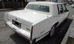 4.9 liter engine
Real clean
Needs nothing
All power
All original miles - 72k
A classic car!!!!
Hard to find these in this good condition
White with beige leather interior
This ad was posted with the eBay Classifieds mobile app.