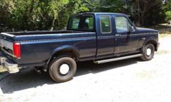 93 ford f-150 xl extended cab
5 speed standard
6 cyl. 4.9 l
tow bumper
2 gas tanks
new stereo system
replaced the clutch,rear and front brakes rear tires,radiator,water pump,fuel pumps and fuel filter
just changed the oil and retrofitted the air