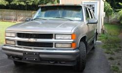 1999 CHEVY TAHOE 111,605 MILES FULLY LOADED VIRGINIA CAR LEATHER INTERIOR TOW PACKAGE MUCH MORE A MUST SEE IF INTERESTED PLEASE CALL 315-283-6090