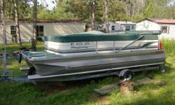 1999 playbuoy eagle pontoon boat 20 ft for sale $5500
2007 evinrude outboard 60 hp
seat 10
boat cover
Stereo - AM/FM Cassette w/2 speakers
Bimini Top green
Trailer 2005 Single 22 Feet
MAKE OFFER