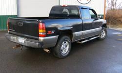 1500 BLACK WITH SILVER TRIM/PS/PB/ AIR 3RD DOOR
EXT. CAB. 5.3/V-8. AM/FM/CD. TOW PKG. VERY GOOD
CONDITION.
