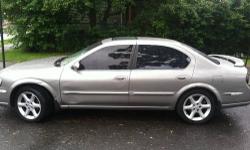 I'm selling my 2000 Nissan maxima it's in very good shape feel free to contact me for more info thanks
