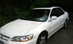 A. 2000 Honda Accord EX sedan 4 cylinder FWD ( 4 doors ),auto. transmission,AM/FM/CD system, 115,000 miles, with sunroof, leather interior,power driver's seat,front side air bags, new brakes, new tires, regularly maintenance ..... some normal wear but no