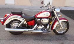 2001 HONDA SHADOW VT.750CD2-A/C *NEW CONDTION*, VERY LOW MILEAGE (5,650), IT RIDES LIKE A NEW MOTORCYCLE... NY STATE TITLE IN HAND... PLEASE CALL (347) 256-3942