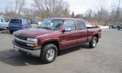 Up for your consideration this just in Carfax certified no issue 2002 Silverado 1500 HD Crew cab 4x4 with LS equipment package, fully loaded with power windows,locks,tilt steering and cruise control, dual power split front bench cloth seating true 6