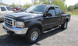 Up for your consideration this just in 2 Owner Carfax certified no issue 2002 F250 XLT ext 4x4 with fords mighty and arguably best diesel engine ever the highly sought after 7.3 powerstroke diesel.... With smooth shifting automatic transmission, fully
