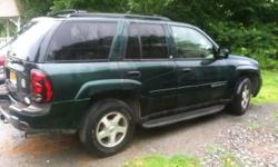 4 door, CD player, DVD player, cushion seats, great condition!!! Needs battery, will run if jump started. Needs acuator for 4x4, runs great!! Ferndale, ny