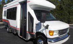 Ford E-450 Fiberglass body 16 passenger plus driver shuttle bus. This well maintained bus has a rugged and dependable Triton 6.8L V-10 engine which delivers superb performance and power under load. The bus has just been detailed and is in very nice