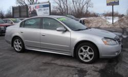 Very nice front wheel 4 door sedan! Has keyless entry, cruise, power windows, power locks, A/C, tilt wheel, and more! A must see! Has a 3.5L V6 engine with an automatic transmission.