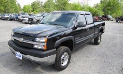 Up for your consideration this just in 3 owner Carfax certified and with no issue 2004 Chevrolet silverado 2500 HD edition LS model comes fully loaded with autotrac electronic shift on the fly four wheel drive, power windows,locks,tilt steering and cruise