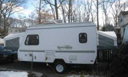 2004 Forest River Shamrock Considered to be fully self contained, it has everything within for a total homelike comfort 17 feet in total length, the Shamrock can accommodate up to 7 occupants comfortably And, with a predominantly white exterior, the
