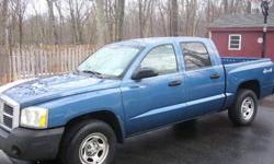Condition: Used
Transmission: Automatic
Fule type: Gasoline
Drivetrain: 4WD
Vehicle title: Clear
DESCRIPTION:
Dodge Dakota ST 2005 4x4. Runs excellent. The emergency brake handle broke off but the brake works fine by pulling the cable end. Nothing appears