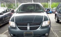 2005 dodge grand caravan with 128,000 miles car runs and drives excellent, very clean with dark grey cloth interior, fully automatic doors and windows, 3rd raw seat, new tiers and rims clean ny title in hand price negotiable or OBO if interested call 347