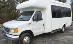 2005 Ford E-350 StarTrans Candidate shuttle bus w/ wheelchair lift. The seating can be reconfigured for up to 12 passengers and 2 wheelchairs or up to 5 wheelchairs. The 6.8L V10 Triton gas motor runs perfectly and starts right up with just 79K miles. The