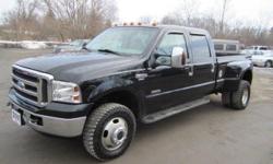 Up for your consideration this just in super nice and clean Autocheck certified no issue 2005 F350 Crew Dually 4x4 Lariat edition with full power heated leather front bucket seating, power everything, 6 Disc in dash CD changer, factory power sliding