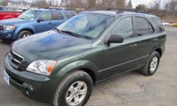 Up for your consideration this just in on trade 1Owner Carfax certified no issue 2005 Kia Sorento with an NADA Value of over 8500.00 PLEASE MAKE US YOUR BEST CASH OFFER!!!!! This four door V6 equipped 4 wheel drive model, fully loaded with remote keyless