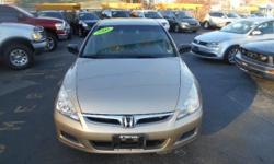 Nice super clean Accord Sedan here.. power windows and lock .. auto trans.. 4 cly engine is reliable and efficent... cant go wrong with a honda Be sure to mention 'LIUSEDCARS' for special incentives and Internet discounts or simply PRINT THIS PAGE and