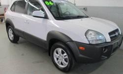 Tucson GLS, 2.7L V6 DOHC, 4-Speed Automatic, 4WD, Cloth, a very clean unit, Alloy wheels, BUY WITH CONFIDENCE, LOCALLY OWNED AND MAINTAINED, ***NOT AN AUCTION CAR**, CLEAN VEHICLE HISTORY....NO ACCIDENTS!, FRESH NEW TOYOTA TRADE IN and SERVICE RECORDS