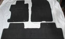 Will not fit GX or Hybrid Models
Used genuine Honda Civic mats for years 2006 to 2011 in good condition.
No rips.