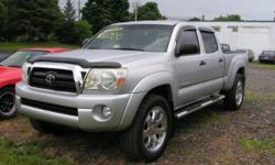 ~~PRICE JUST REDUCED~~
This truck is in excellent condition, runs great with beautiful interior. The truck is from Virginia - it has not seen an upstate New York winter. NO Salt!
We are a dealership - the truck will be New York State Inspected and the DMV