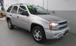 TrailBlazer LT, 4D Sport Utility, Vortec 4.2L I6 SPI, 4-Speed Automatic, 4WD, Silverstone Metallic, Cloth, BUY WITH CONFIDENCE, LOCALLY OWNED AND MAINTAINED, ***NOT AN AUCTION CAR**, FRESH TRADE IN, and Power Tilt-Sliding Sunroof w/Express-Open. THIS