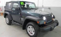 4WD! What are you waiting for?! Isn't it time for a Jeep?! THIS PLATINUM LINE VEHICLE INCLUDES * 6 MONTH/6,000 MILE WARRANTY WITH $0 DEDUCTIBLE,*OVER 110 POINT QUALITY CHECKLIST AND * 3 DAY/300 MILE EXCHANGE POLICY. Looking for an amazing value on a
