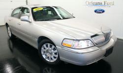 ***#1 MOONROOF***, ***CLEAN CAR FAX***, ***EXTRA CLEAN***, and ***WELL MAINTAINED***. Real Winner! Who could say no to a truly wonderful car like this outstanding 2007 Lincoln Town Car? Lincoln has established itself as a name associated with quality.