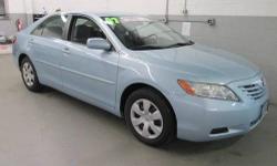 Camry LE, 2.4L I4 SMPI DOHC, 5-Speed, Sky Blue Pearl, BOUGHT HERE AND SERVICED HERE!!, BUY WITH CONFIDENCE***NOT AN AUCTION CAR**, FRESH TRADE IN, hard to find unit, and SERVICE RECORDS AVAILABLE. THIS PLATINUM LINE VEHICLE INCLUDES * 6 MONTH/6,000 MILE
