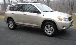 2007 4x4, third row, 4cyl, ac, good shape runs great adult owned mostly highway miles to westchester, only selling due to purchase of new car. call for details 845-518-8923