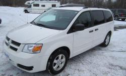 Up for your consideration this just in Autocheck certified no issue 2008 Dodge Grand Caravan SE edition fully loaded with driver power seating, power windows,locks,tilt steering and cruise control, factory CD player, 3300 V6 engine that does not miss a