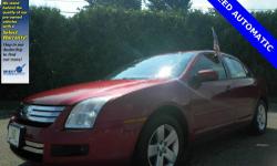 THIS PRICE INCLUDES A 12 MONTH 12,000 MIILE LIMITED WARRANTY IF YOU FINANCE WITH US Please See Disclosure Below.** Be the talk of the town when you roll down the street in this charming 2008 Ford Fusion. New Car Test Drive said it '...combines the best