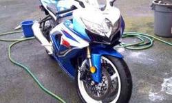 2009 Suzuki GSXR600 Sportbike Only one owner 1000k miles Blue Bike in great condition Like brand new 600 V4 Four stroke 16 Valves 6 Speed Front Brake Dual Hydraulic Disc Rear Brake Hydraulic Disc 4.5 Gallon Fuel Capacity Never been dropped No leaks!
