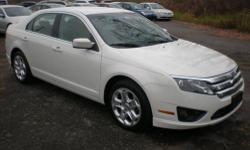 ** SPECIAL ** Absolutely NO Dealers !! 4 cyl SE, Call Dave Kress, (888)840-2935, to experience a truly exceptional automotive experience. The Fusion is the motorized equivalent of a good pair of jeans -- well sewn, good fit, comfortable, durable and